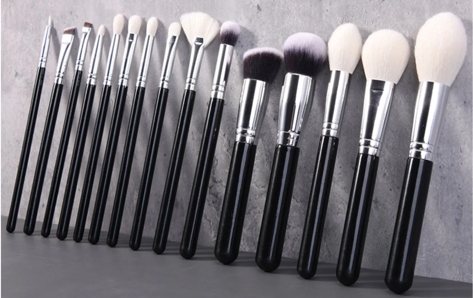 Must-Have 15-Piece Makeup Brush Kit for Gorgeous Looks