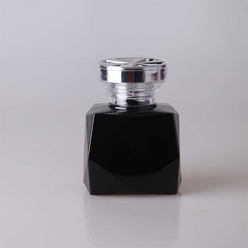 BSCI ISO Factory PU Fragrance Atomizer Bottle Travel 50/100ml