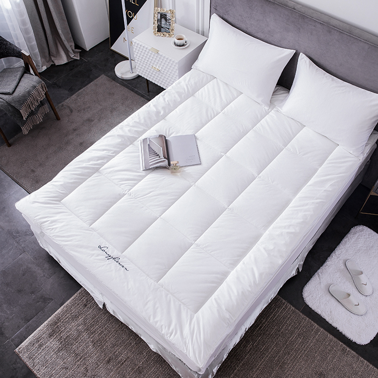 Hot Sale Hotel 800GSM Fiber Soft Mattress Topper