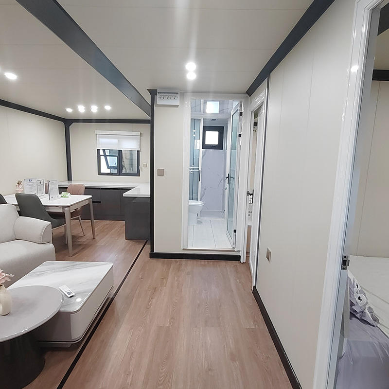 F2 40-Foot Double-Wing Folding House for Expansive Living Solutions