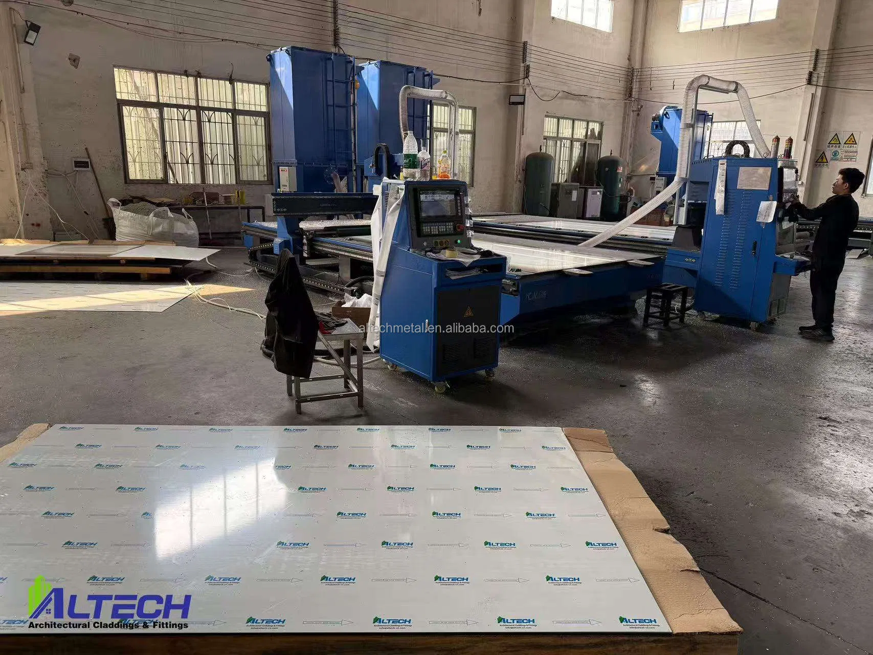 Modern Design External Decorative Materials in Various Shapes Solid Aluminum Panel