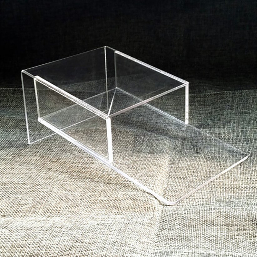 Acrylic Display Innovations for Retail