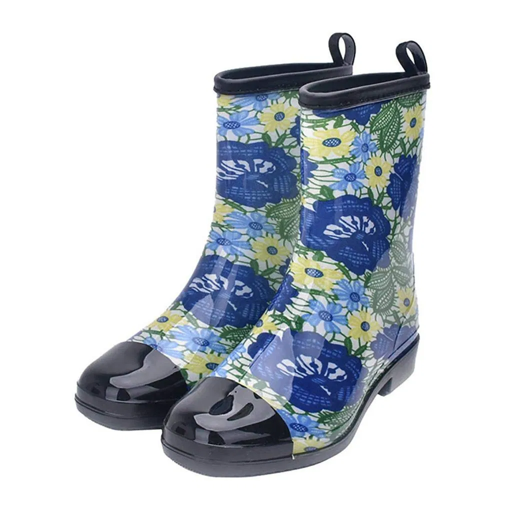 PVC Beautiful High Fashion Waterproof Women Rain Boot Customization