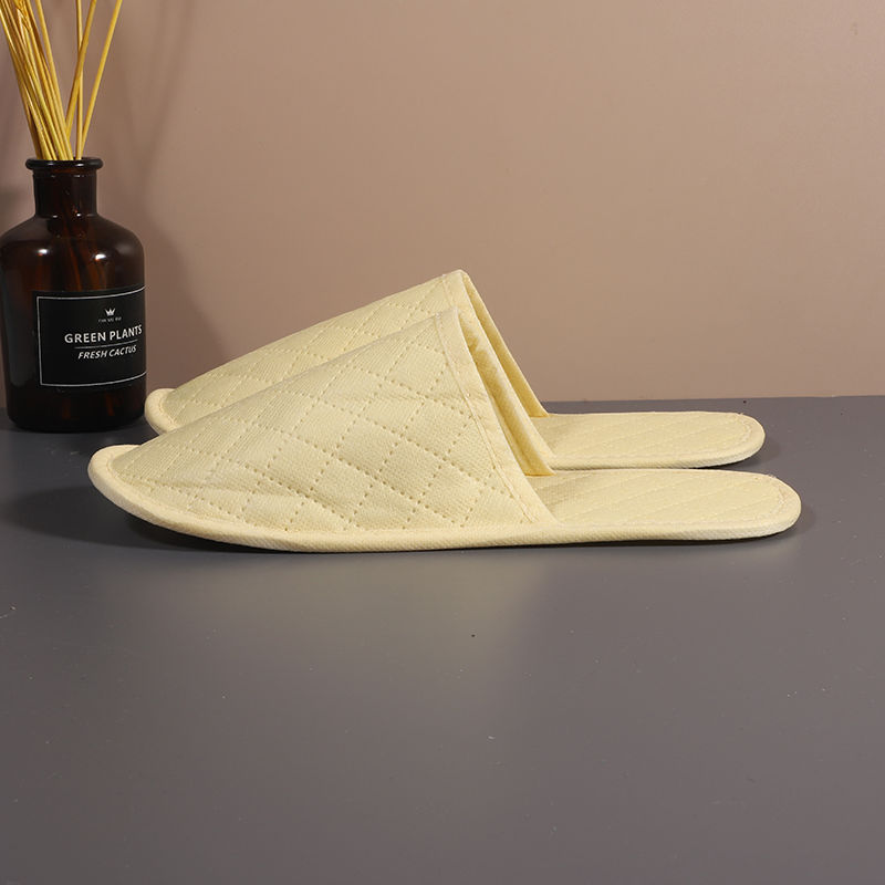 Эко-тапочки одноразовые для отеля и SPA с логотипом