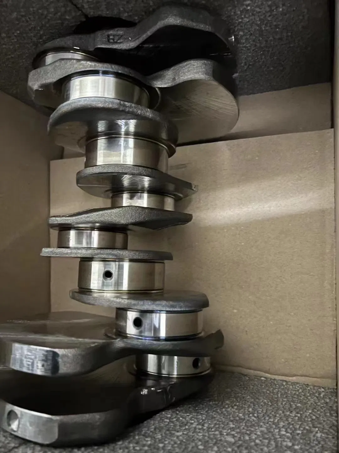 Коленчатый вал двигателя Volkswagen Passat, Jetta, Audi A4 A6