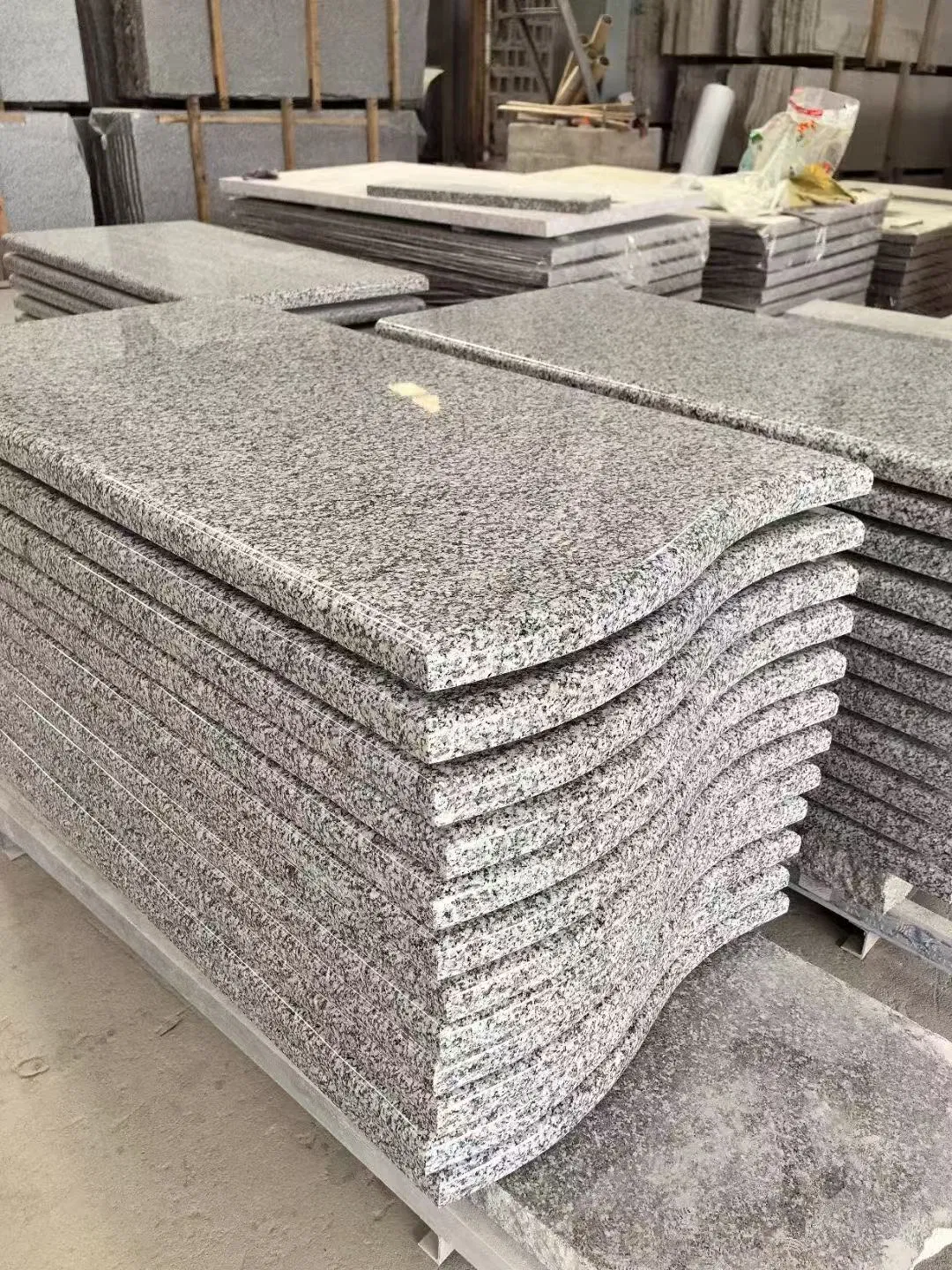 Polished/Honed Black/Grey Granite Tombstone for Europe Market