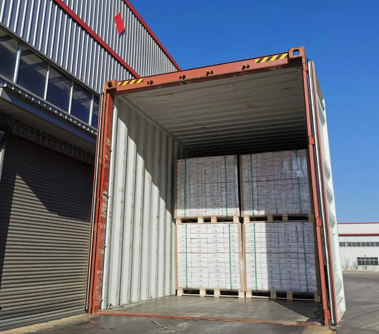 Wear Resistant AC4 Laminated Dry Back Vinyl Floor Tiles Luxury Vinyl Plank Flooring