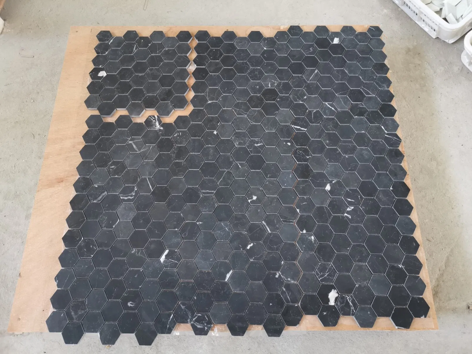 Мозаика из мрамора шестигранная для интерьера