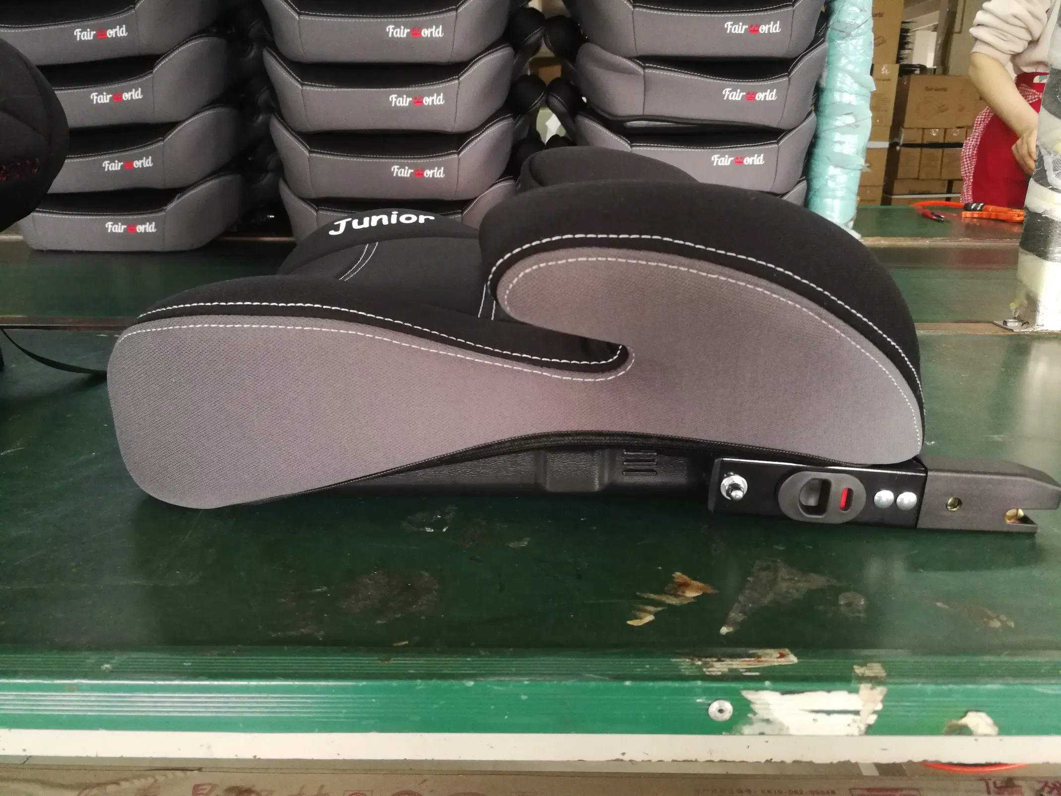 Booster with Isofix Item with Ecer44/04