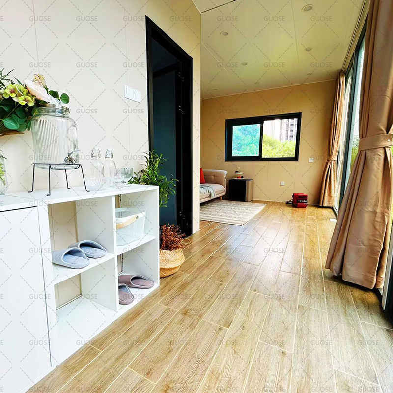 20FT 40FT Prefabricated Modular Mobile Home and Luxurious Sea View Sun Room Beach Room Modular Prefabricated House Apple Cabin