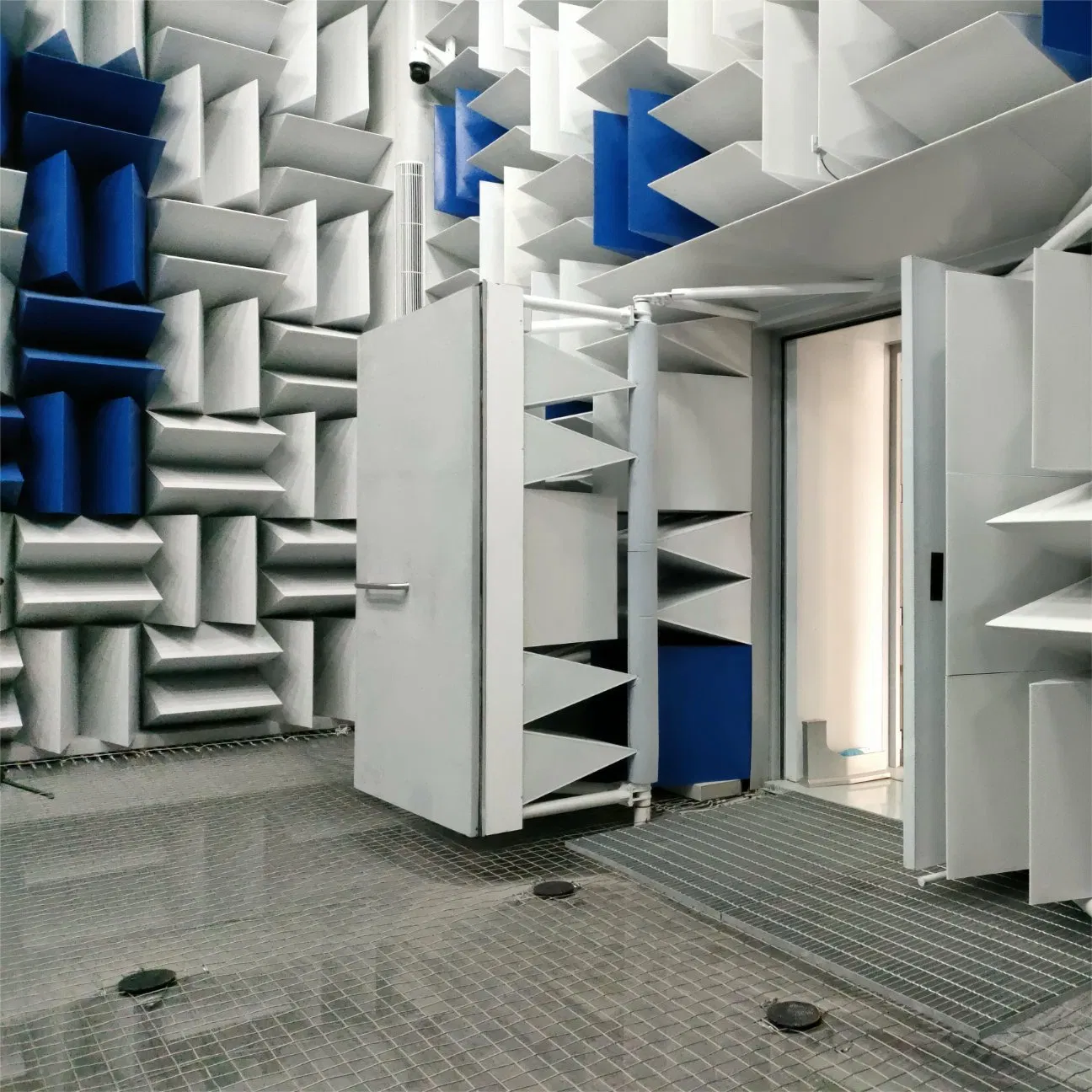 Unveiling The Mystery of Acoustic Wedges for Optimal Sound Experience