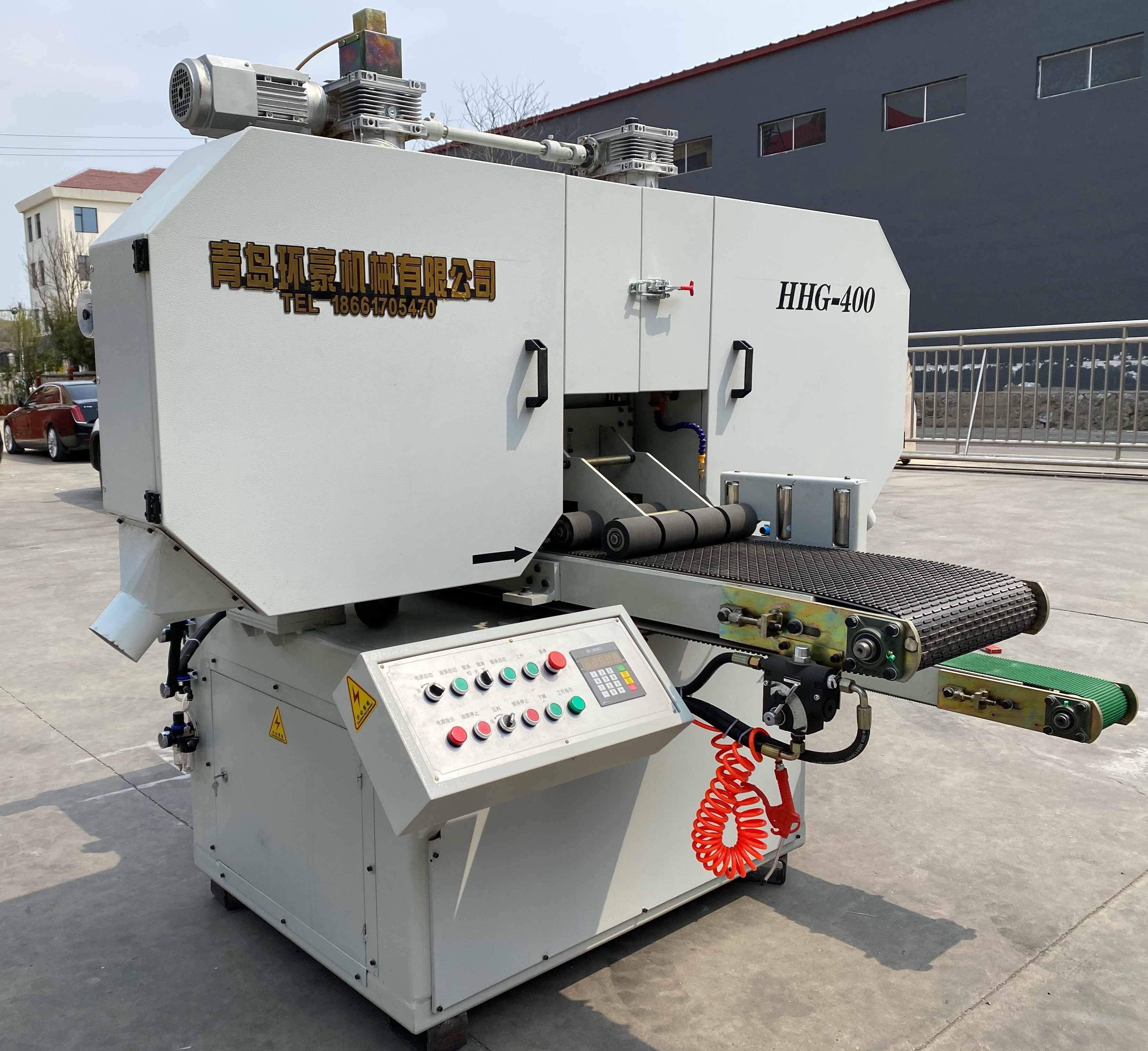 Станок для резки дерева горизонтальный ленточнопильный