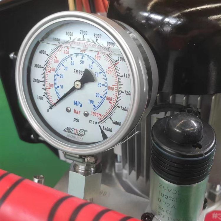 Электрический гидравлический насос для гайковерта 6л 700 бар