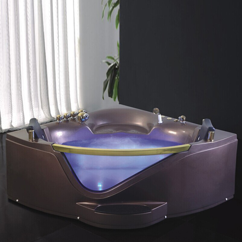 Угловая акриловая ванна с гидромассажем для двоих