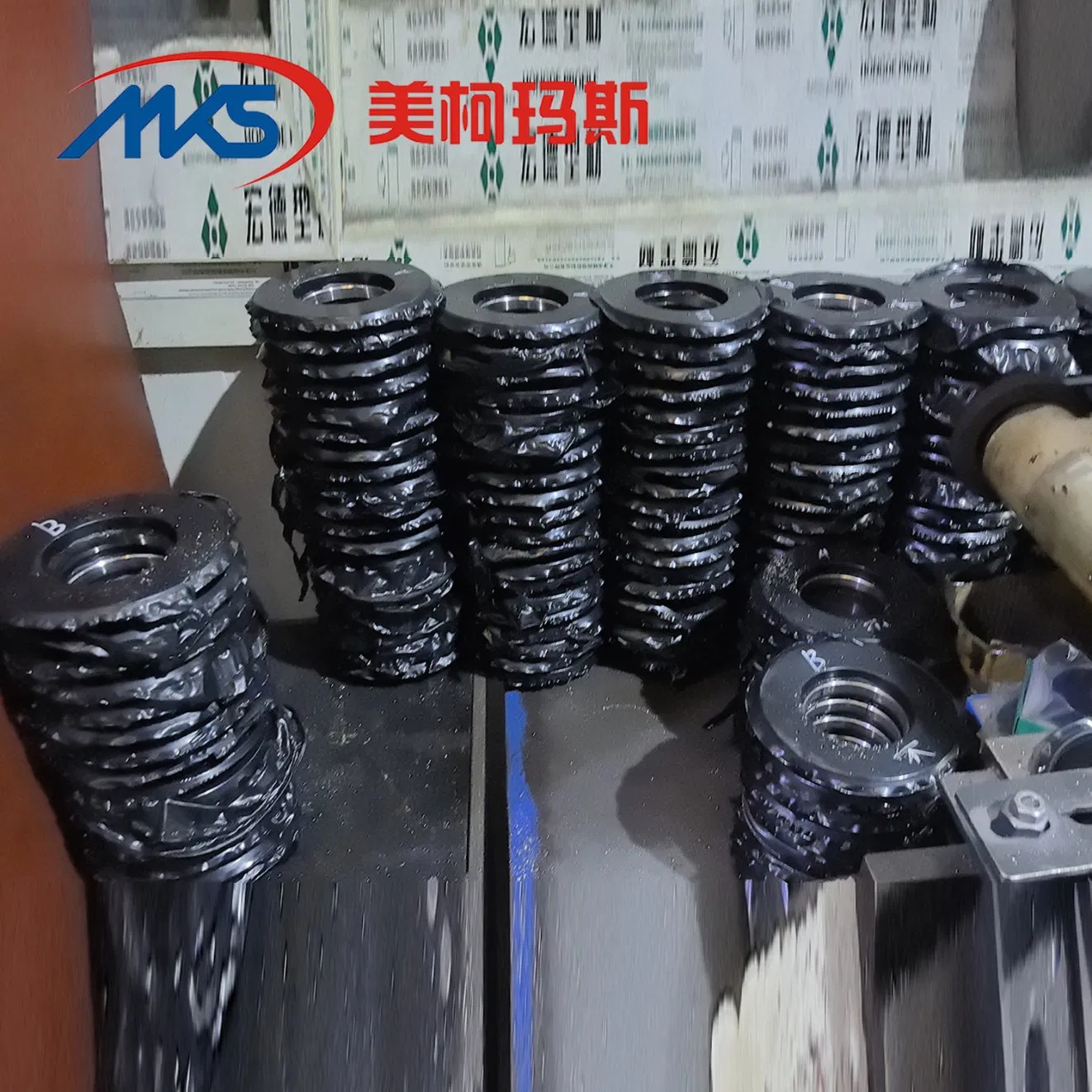 Гидравлический аккумулятор DA 1.00L 210/350bar для экскаватора