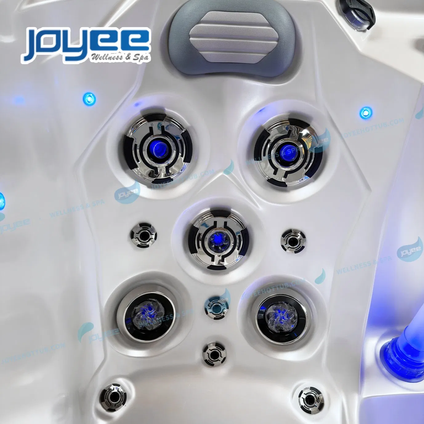 Joyee Jacuzzis Outdoor 3 Persons Hot Tub Luxury Waterfall Mini Pool