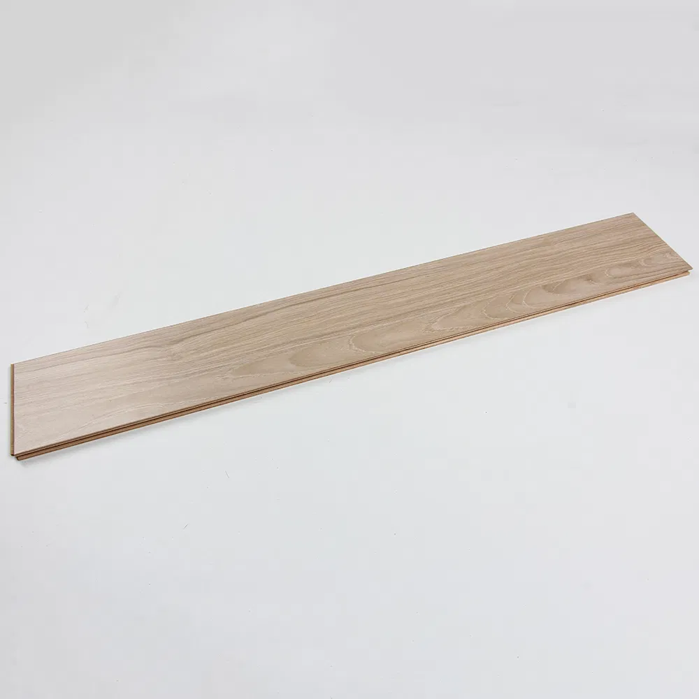 Ламинированный паркет светлый тик