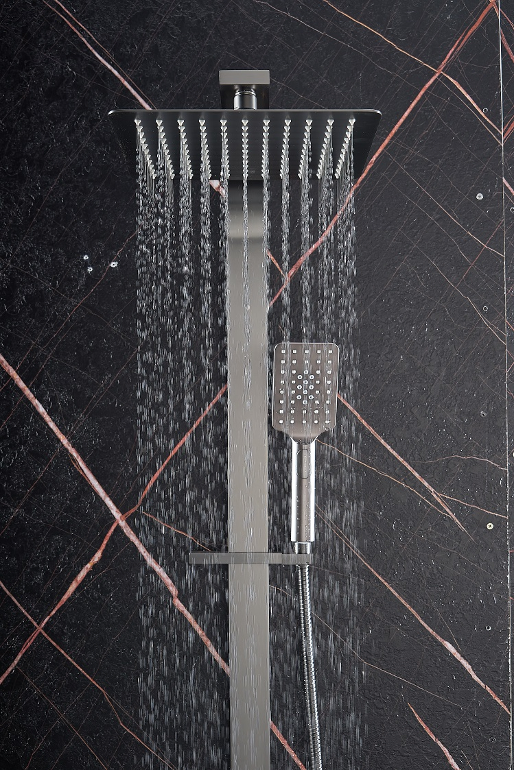 Watermark Approval Luxury Bathroom Sanitary Ware Accessory Brush Gunmetal Shower Set
