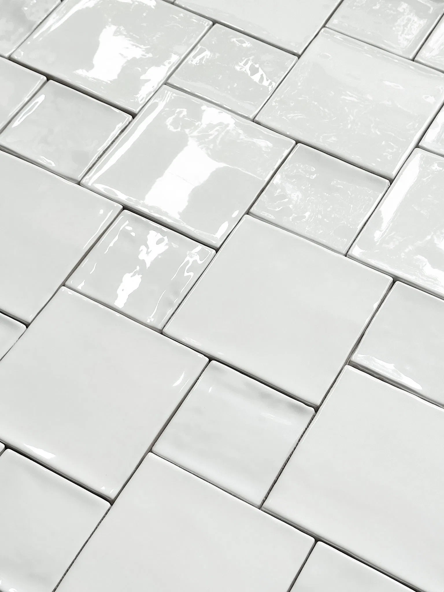 Classic Small-Sized White Interior Wall Tiles