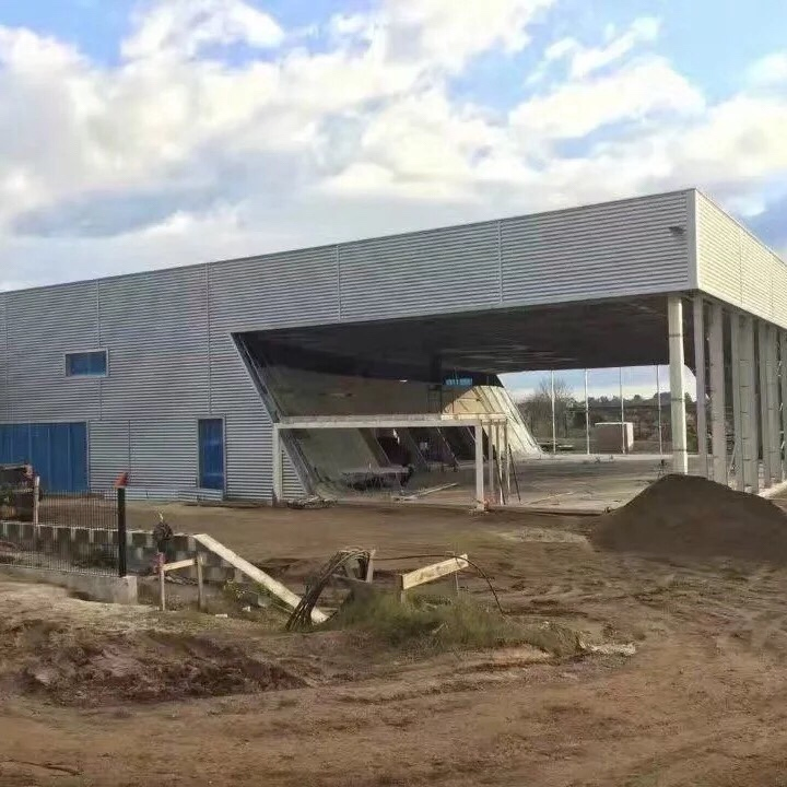 Contemporary Steel Car Showroom and Exhibition Hall Design