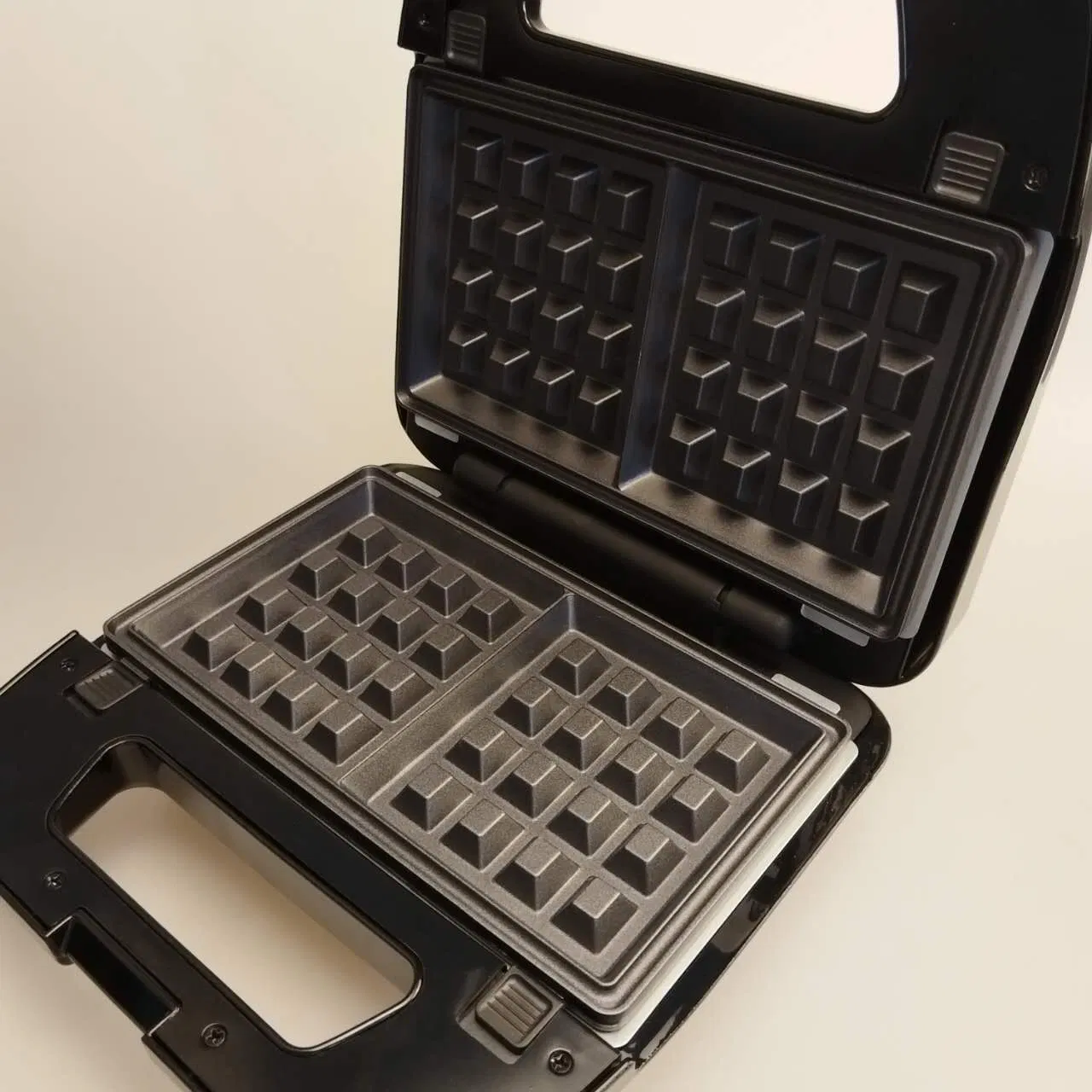 Efficient Automated Innovative Versatile Convenient Sandwich Maker