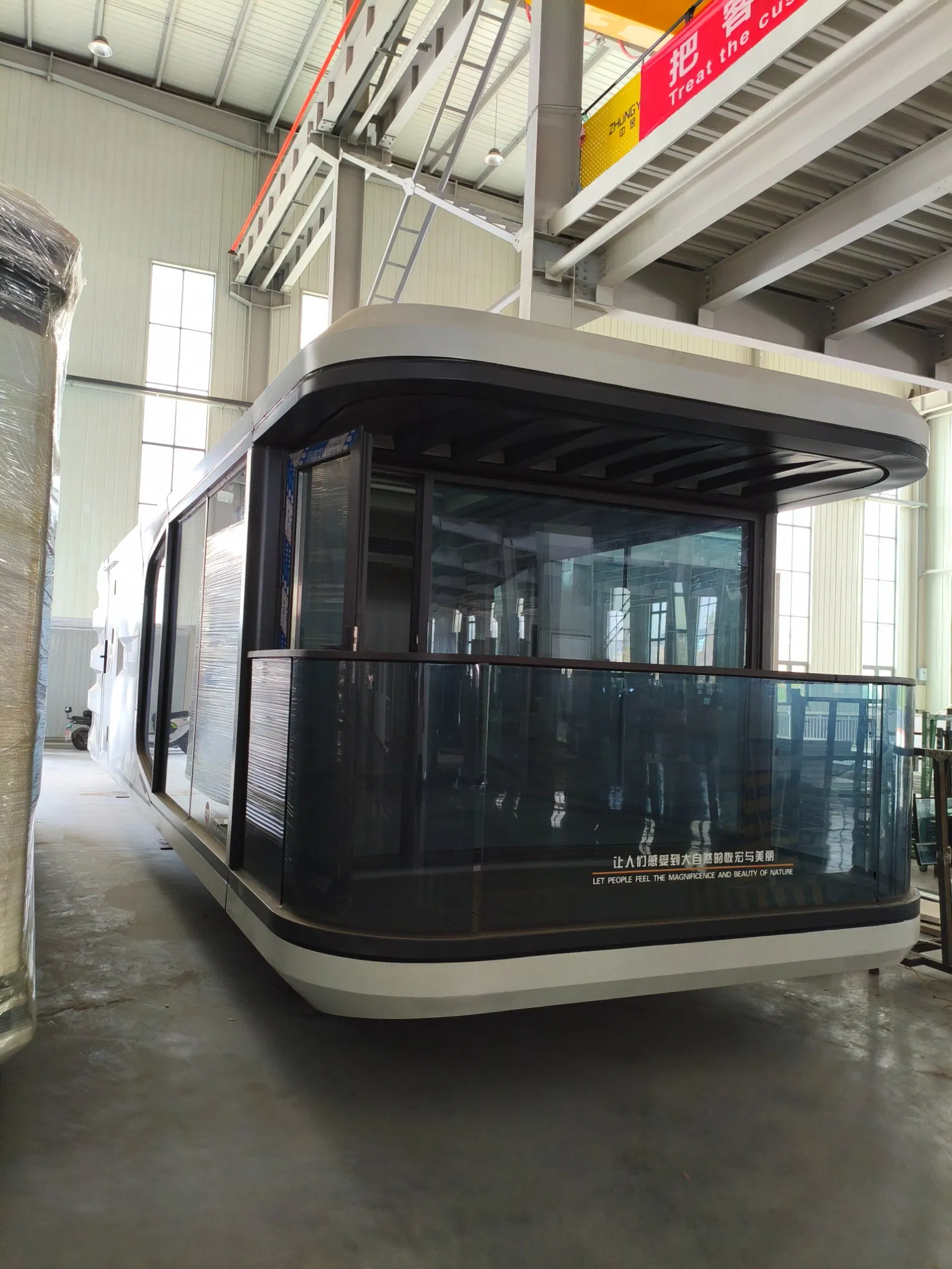 Luxury Waterproof Modern Portable Movable Modular Prefab Space Capsule Houses