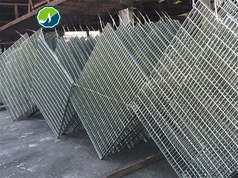 Stainless Steel Floor Drain Grate/Galvanized Steel Grating Walkway Steel Grating