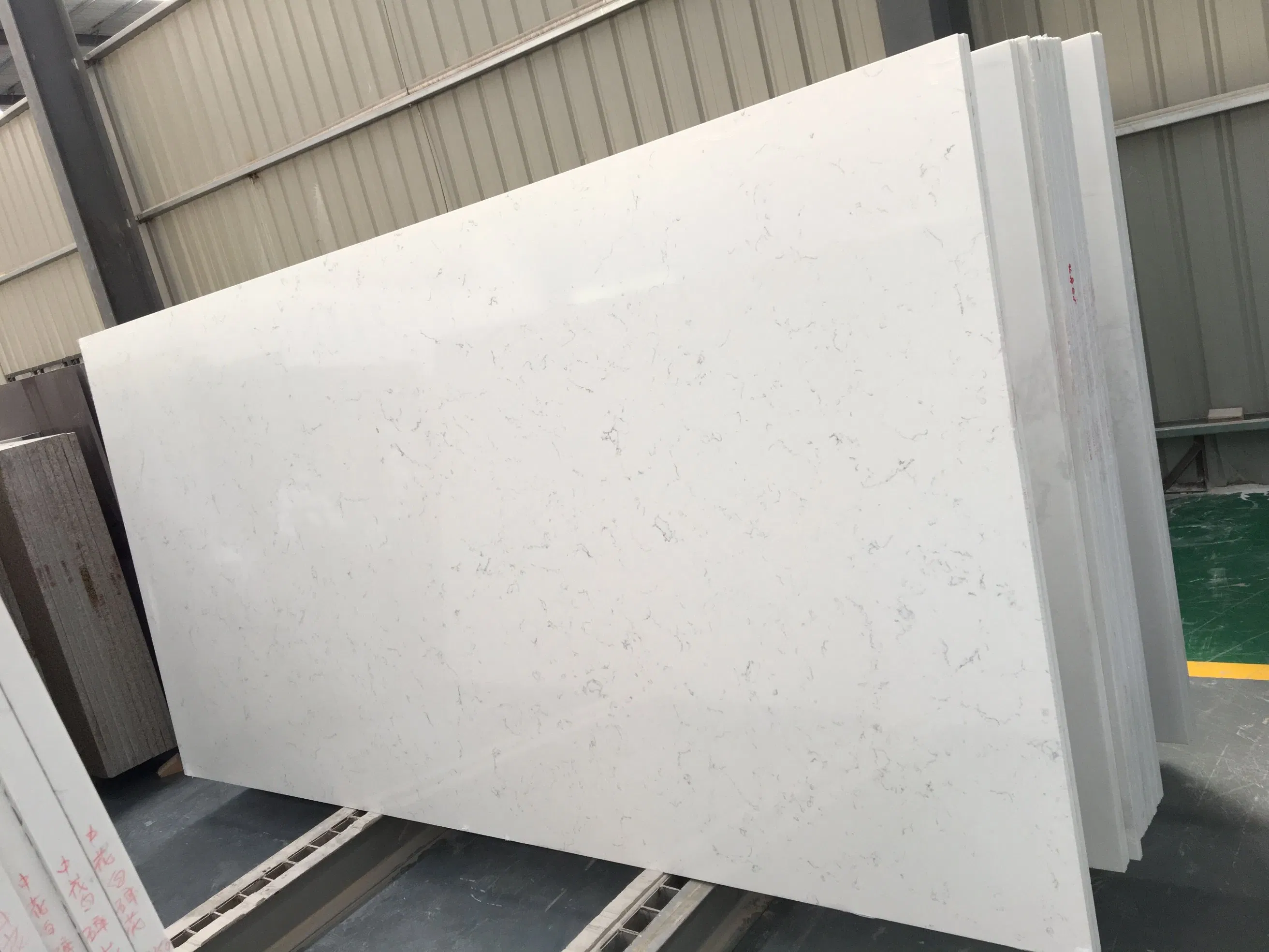 Light Vein Carrara Quartz Stone Slab for Countertops Bathroom Kitchen Wall