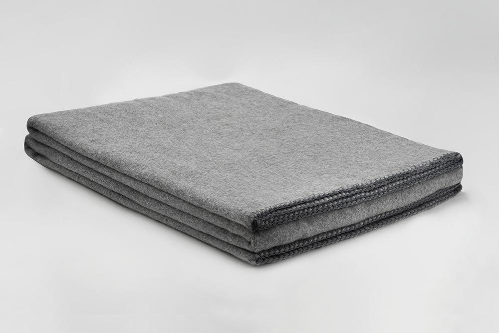 Extra Thick Fireproof Blanket for Enhanced Safety and Protection