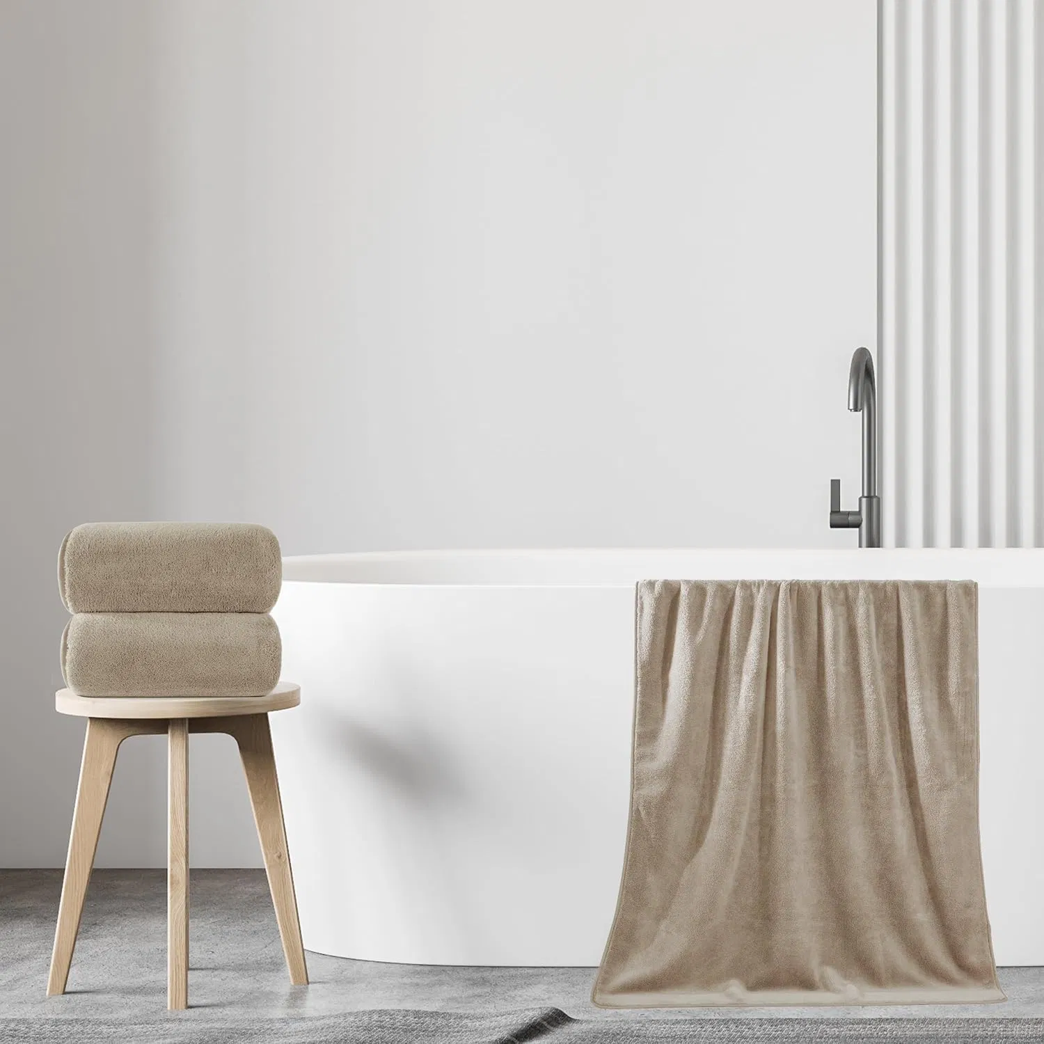 Luxuriously Soft Coral Fleece Bath Towels for Quick Drying