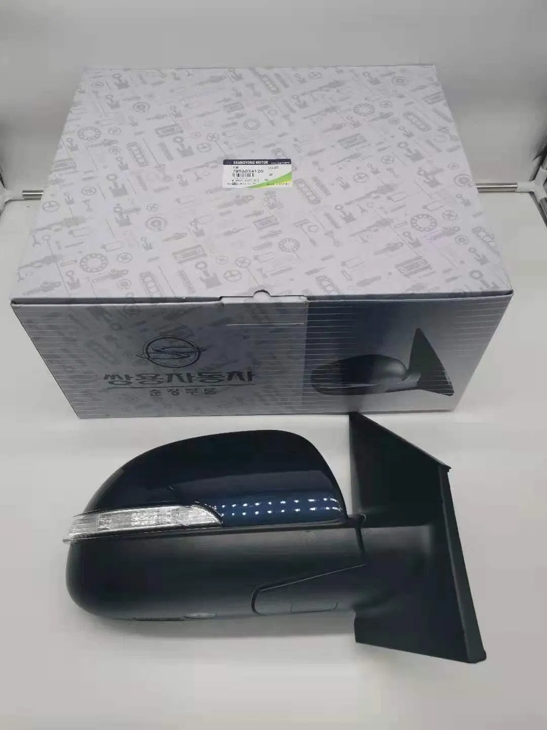 SsangYong Actyon, Kyron, Rexton, Korando C, Musso, Rodius, Tivoli — зеркало заднего вида