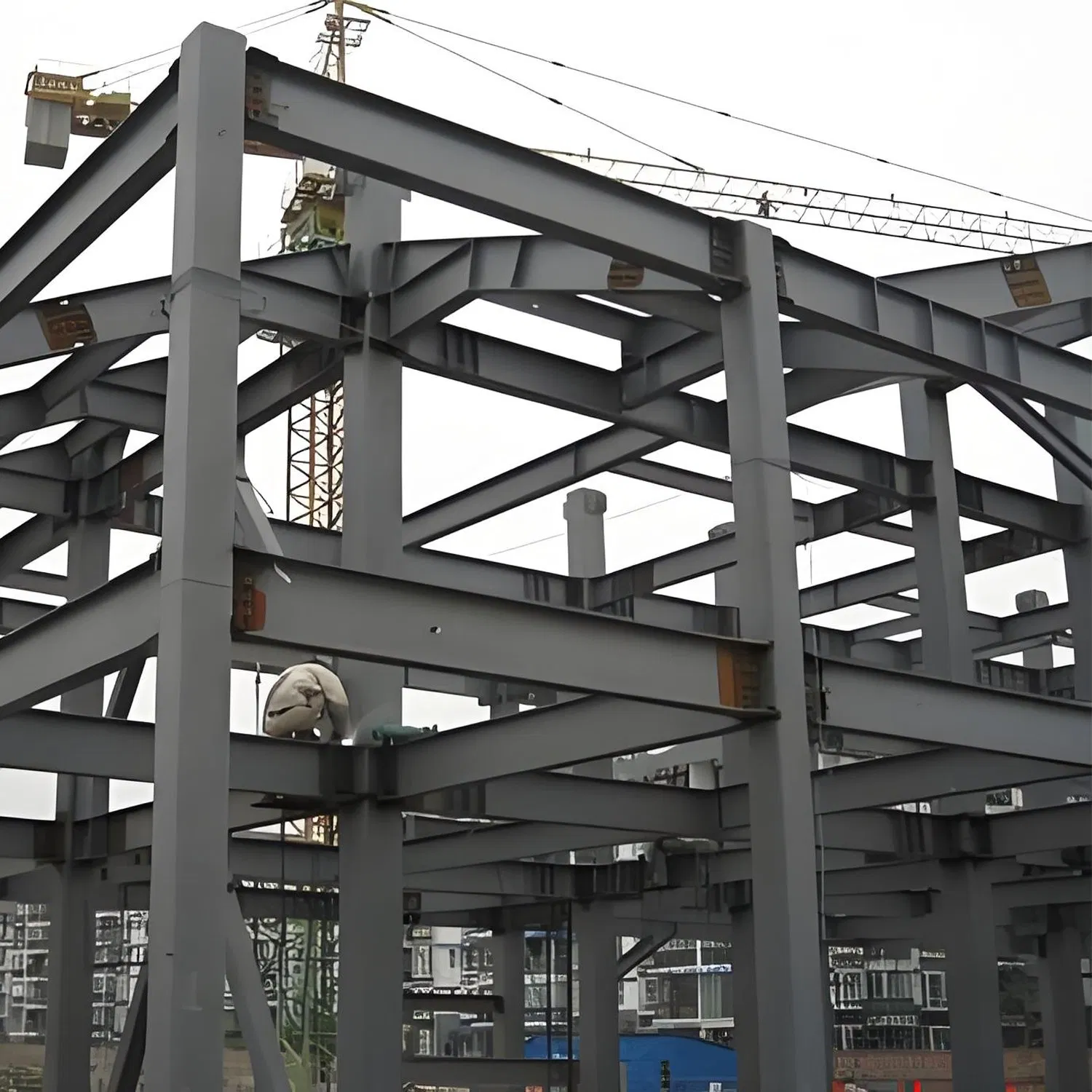 Steel Beams and Columns: The Skeleton of The Building, Building a Solid Steel Structure