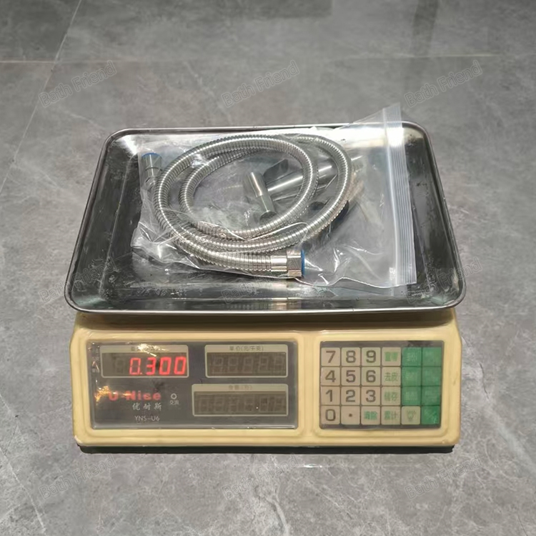 Портативный высоконапорный пистолет-распылитель для биде