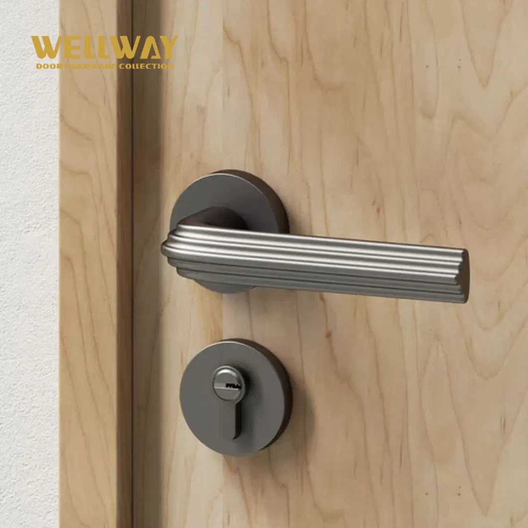 Elegant European Zinc Alloy Lever Door Handle with Sculpted Grooved Grip for Interior Wooden Door at Factory Price