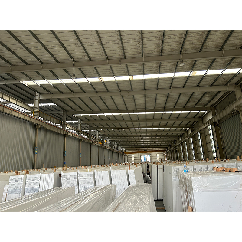 Polished Artificial/Engineered Stone Calacatta White Quartz with Grey Veins Slabs for Countertop/Kitchen/Vanitytop/Work Tops/Flooring Tiles/Project Price