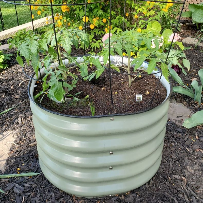 Металлическая грядка RR606045 для весенней посадки