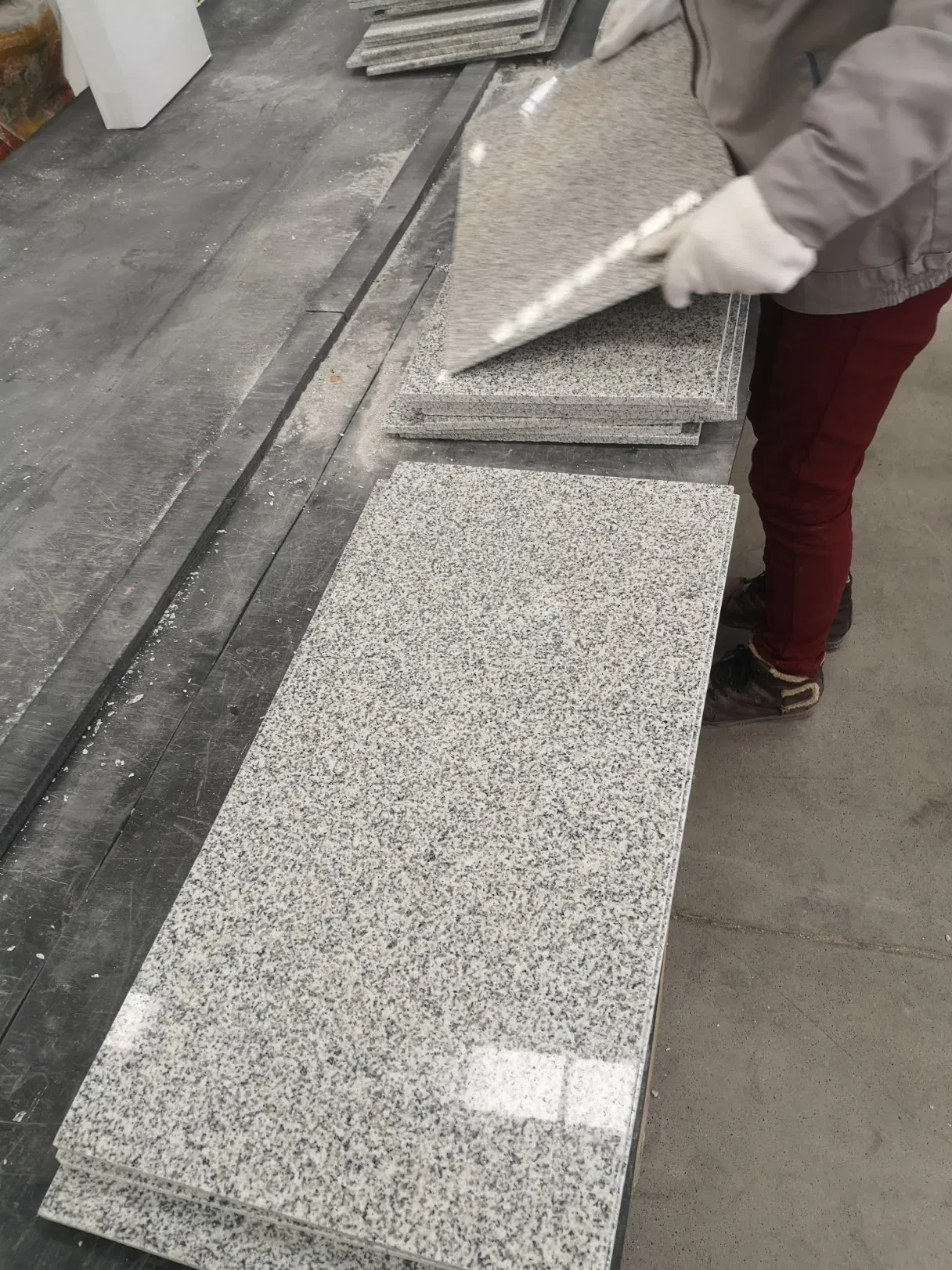 High Quality G603 Light Grey Granite for Wall/ Flooring/ Inside/ Outside Decoration