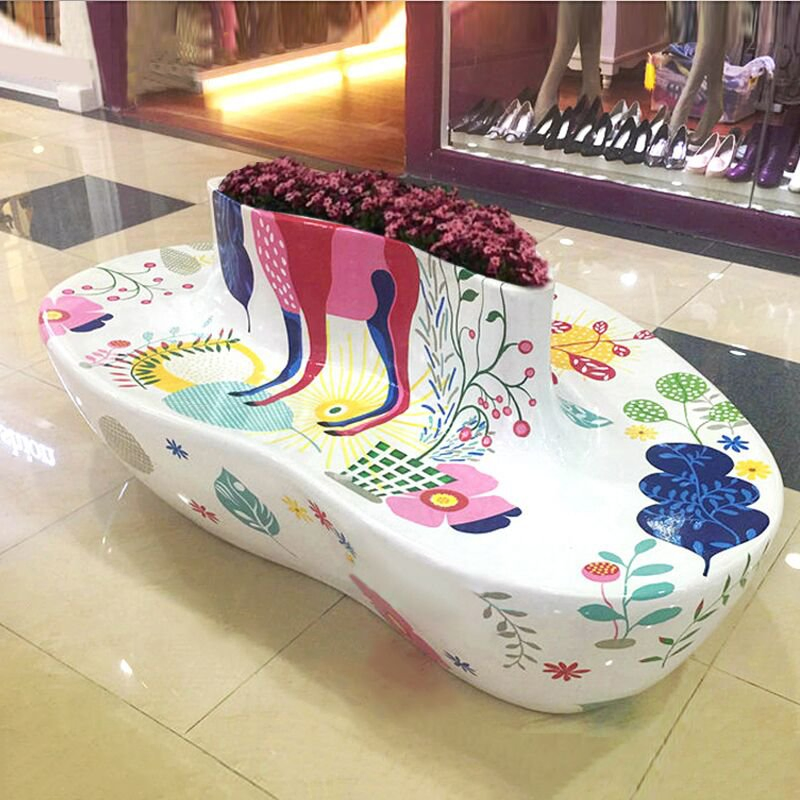 Custom Made Heart-Shaped Flower Pot Chair for Outdoor