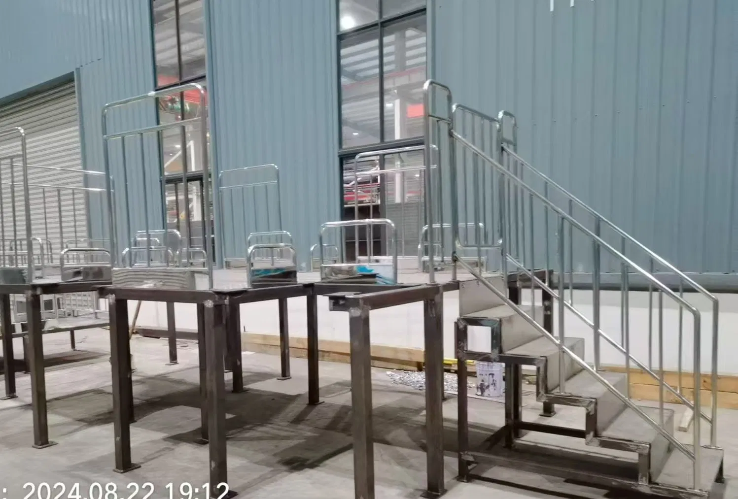 Newest Structural Stability Hot-Rolled Section Staircases for Warehousing and Logistics Center