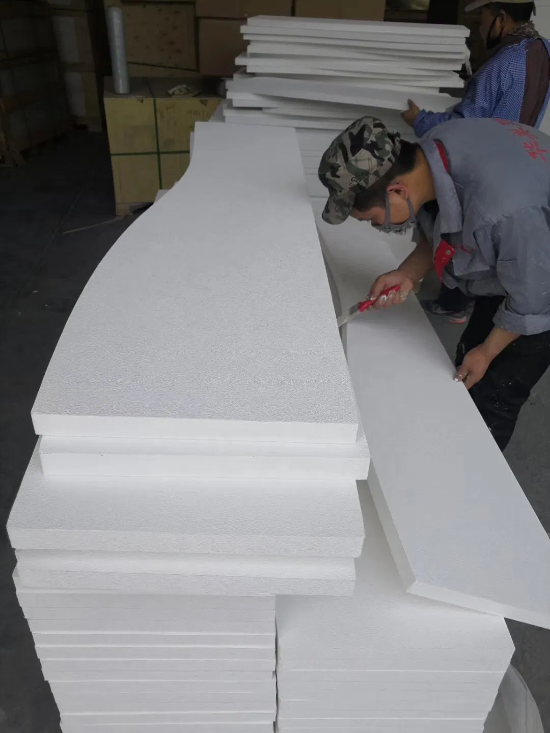 Modern Fiberglass Board Ceiling Tiles Wooden-Grain Acoustic False Ceiling