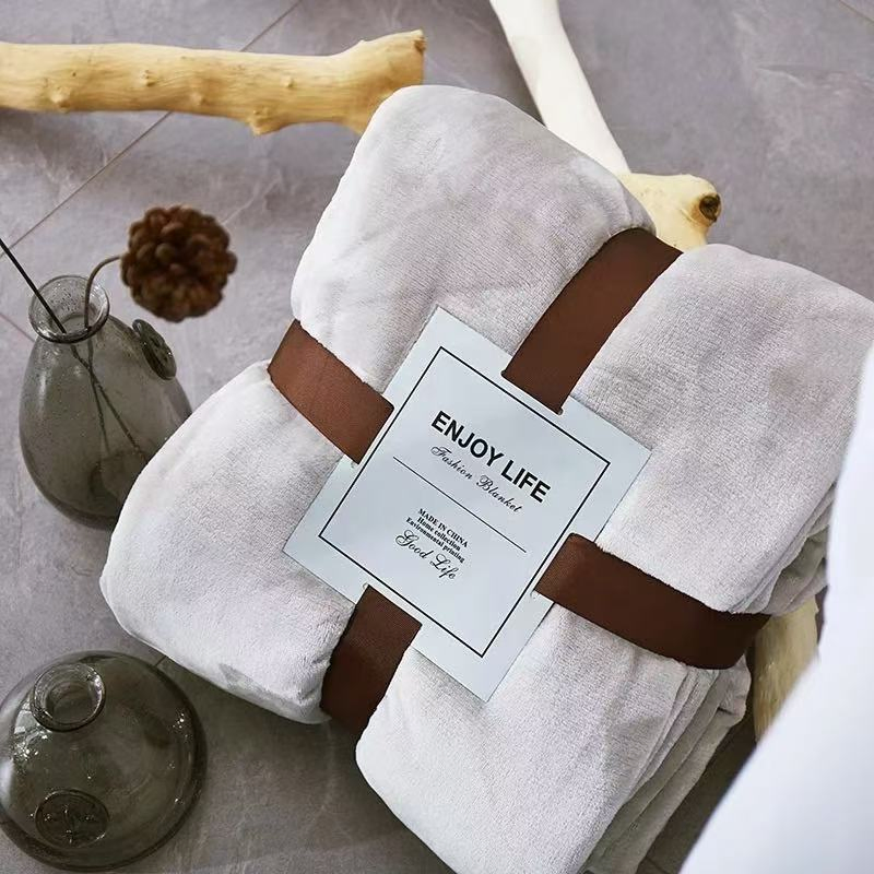 Premium Flannel Fleece Blanket and Polyester Blanket for Ultimate Comfort
