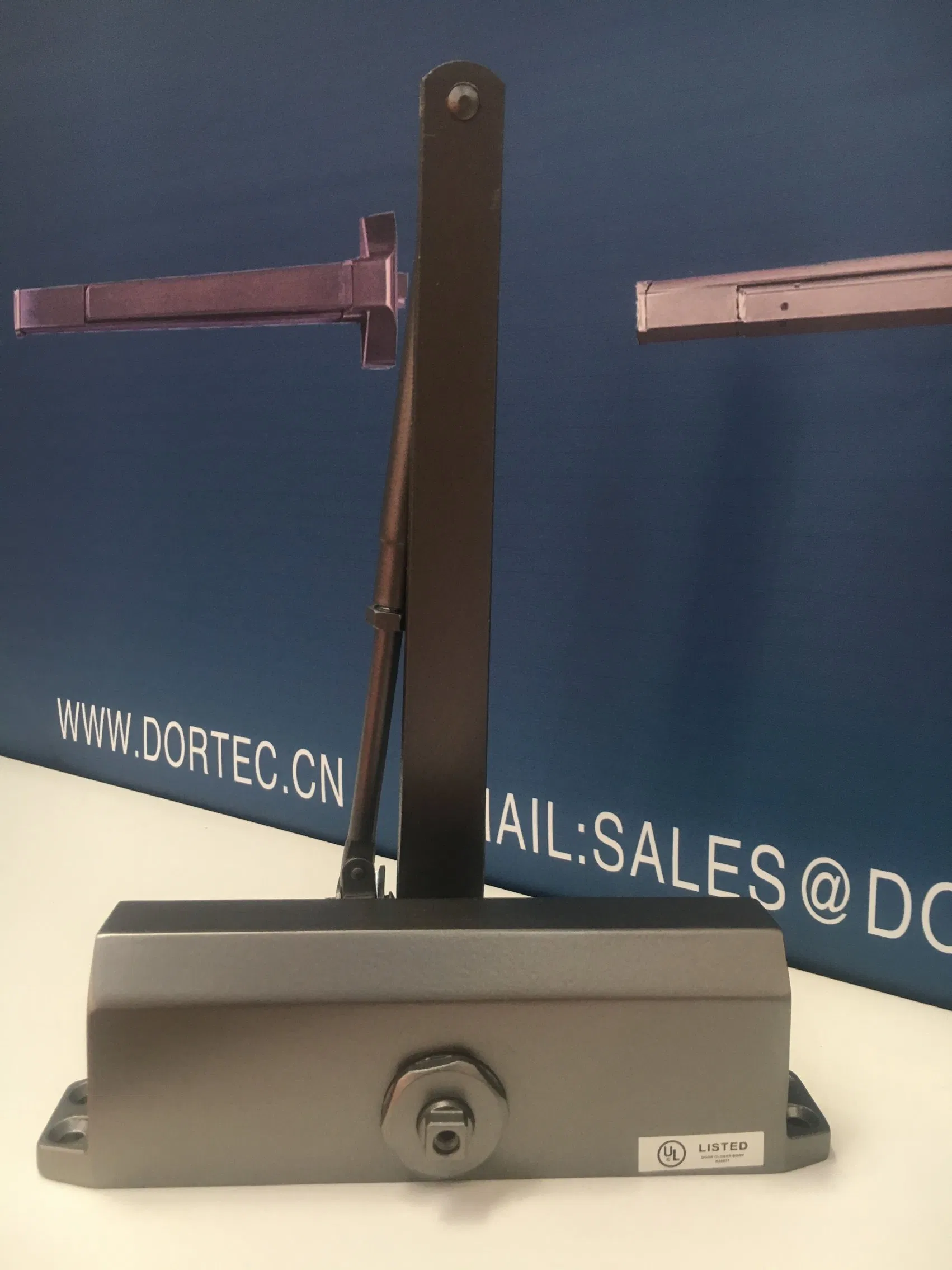 Dortec Hydraulic Commercial Size 4 Door Closer with Hold Open Function