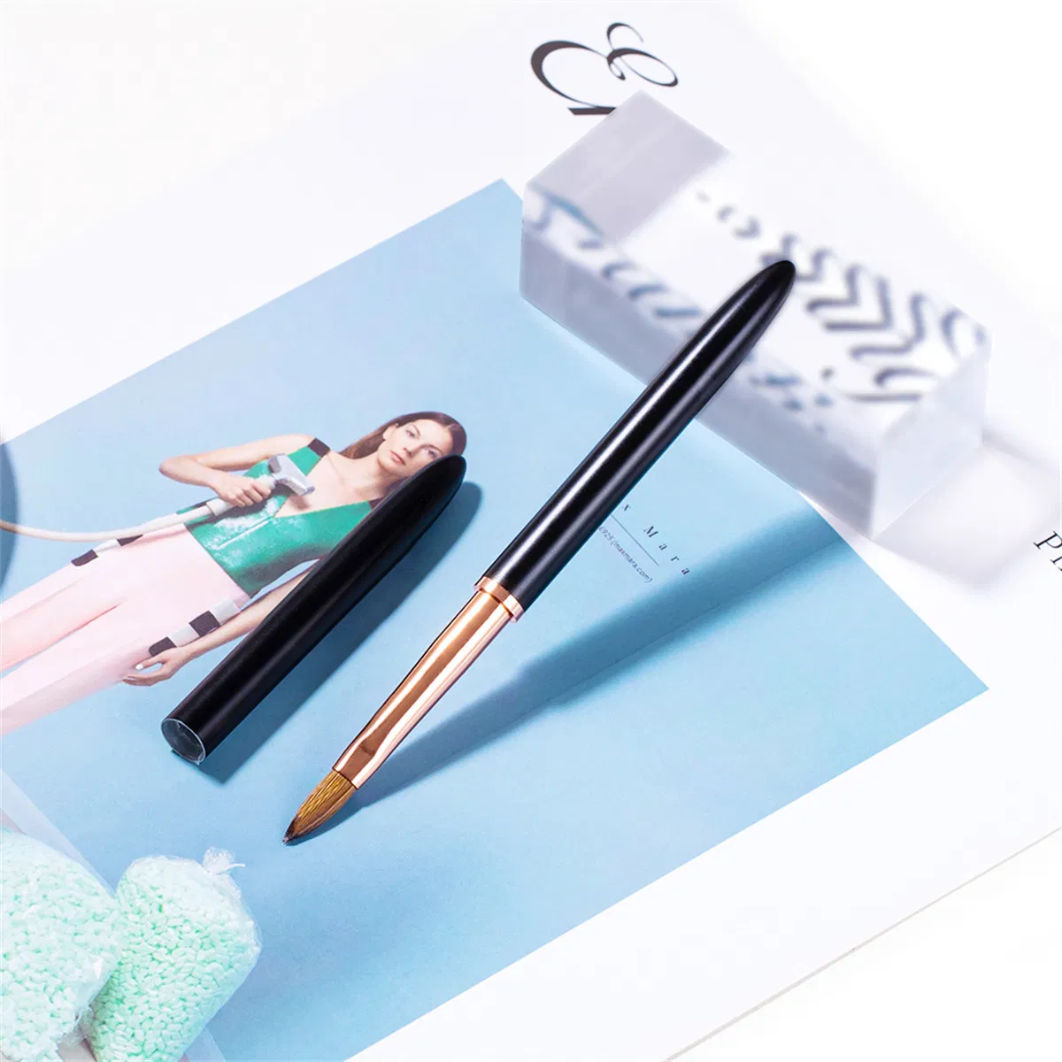 2022 Wholesale New Style Professional Nail Brush Black Color Kolinsky Sable Hair Acrylic Nail Brush with Lid Nail Pen