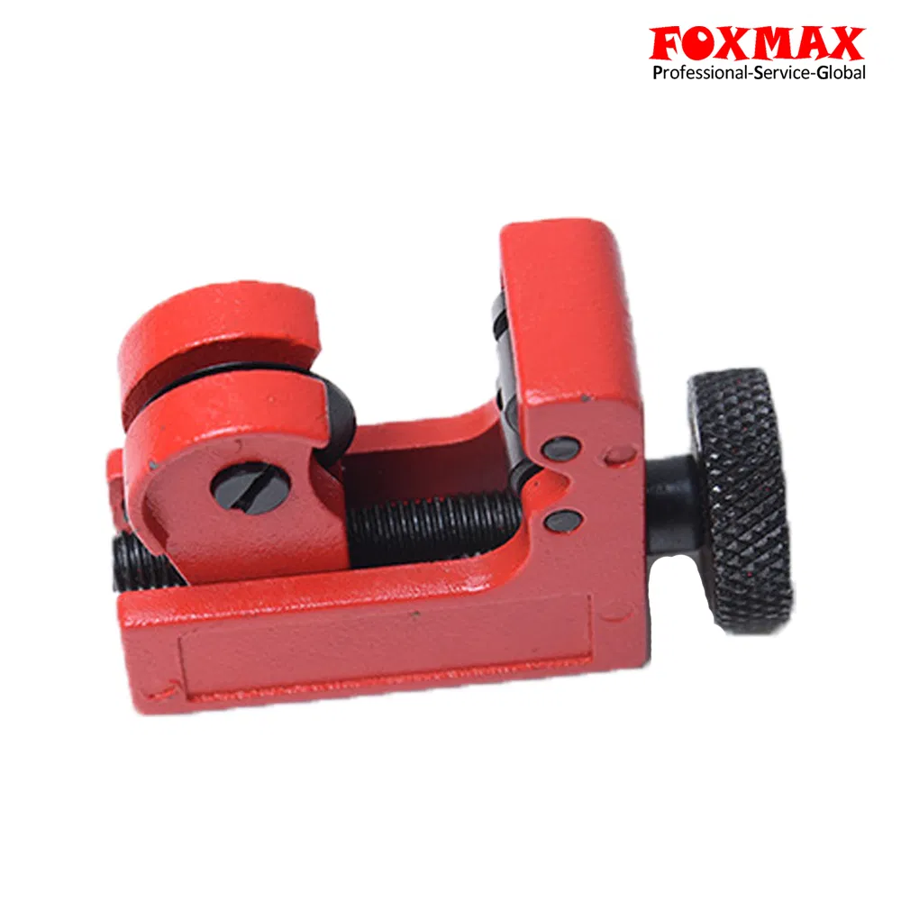 Compact Mini Pipe Cutter Tool for Precision Tube Cutting