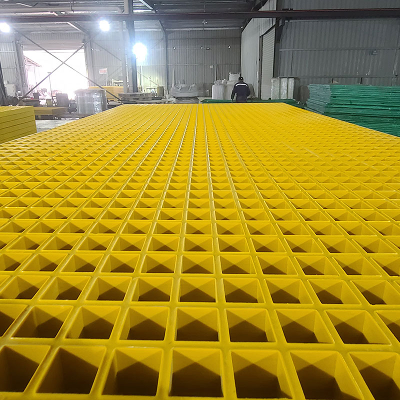 High Performance FRP Grating Produced China Anti-Corrosion Lightweight Mesh Panels Platform Usage Walkway Oil Plant Decking