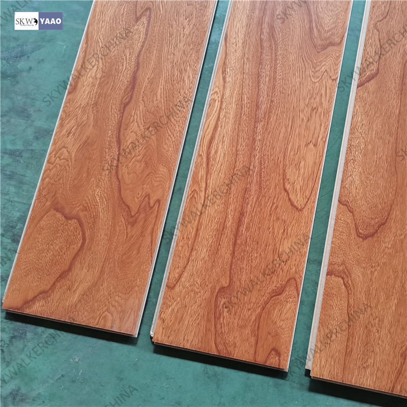 Embossed Modern Design Wood Flooring Water Resistant Laminate Flooring AC3 Skw