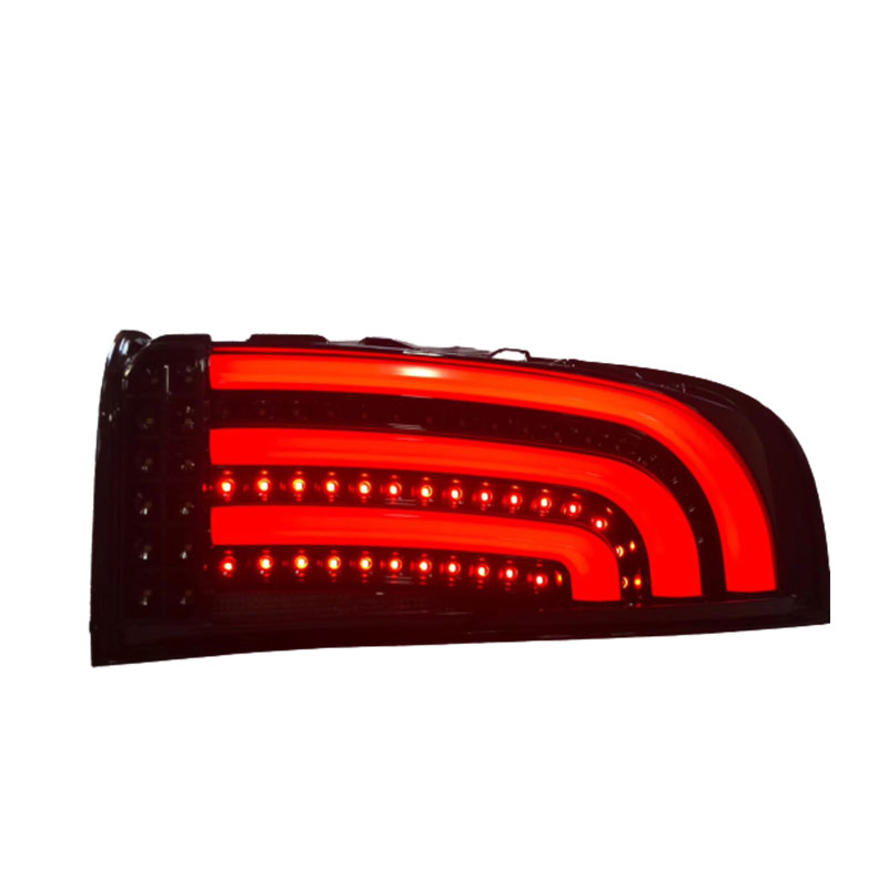 LED Taillight для Toyota Hilux 2016-2019