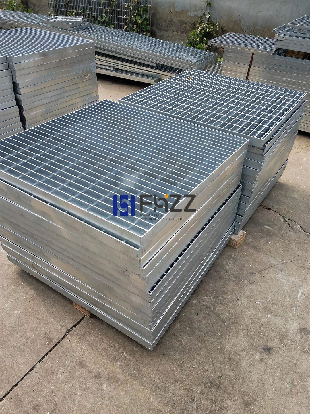 Hot Dipped Galvanized Steel Gratings with Densified Mesh Overlay for Drain Covers