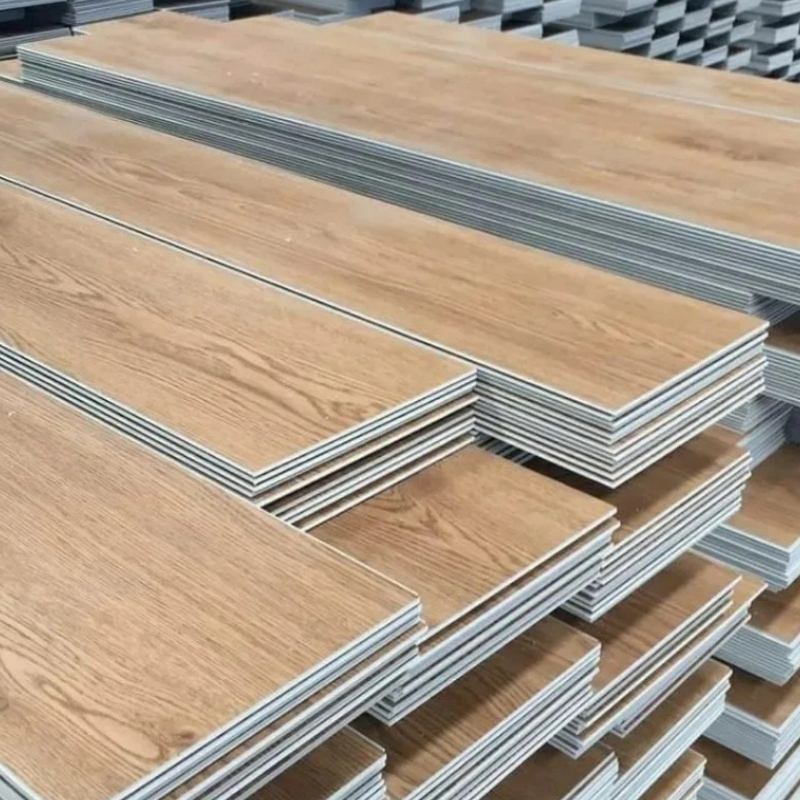 Multi-Layer Composite Flooring 12mm Environmentally Friendly Fine Decoration Wood Flooring Laminate Flooring Apartment
