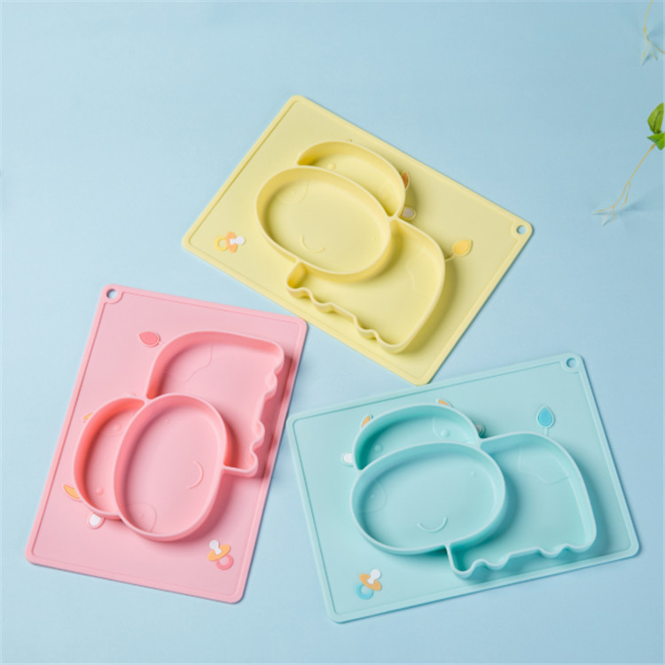 Amazon Hot Selling Food Grade Silicone Cows Whale Shape Cartoon Baby Suction Dinner Feeding Bowl Plate